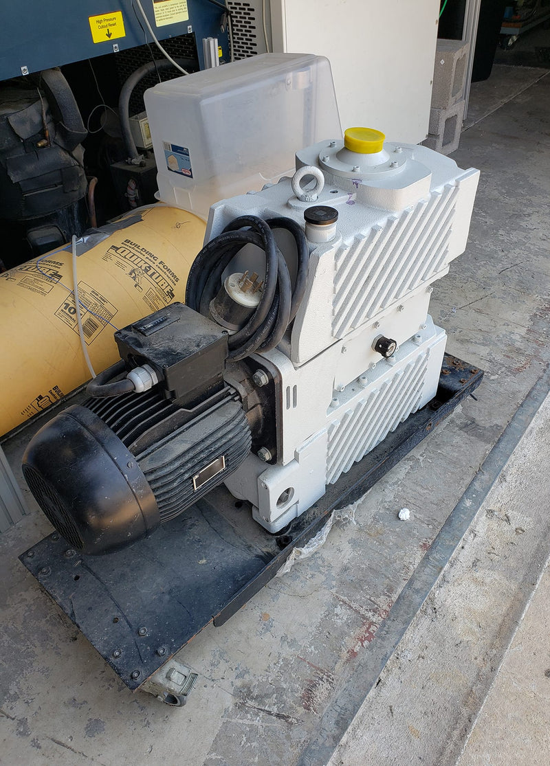Leybold Ecodry L Pump