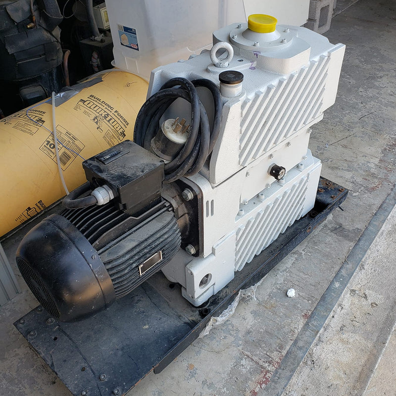 Leybold Ecodry L Pump