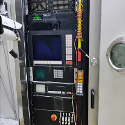 Leybold APS 1104 Evaporator