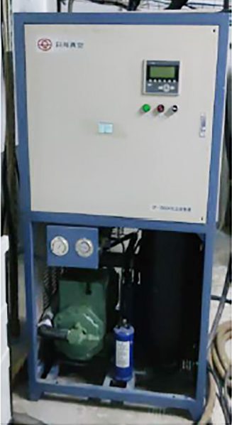 Leybold APS 1104 Evaporator