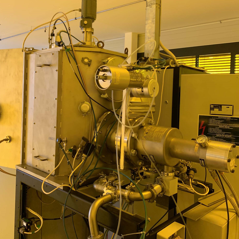 Leybold L 560 E-Beam Evaporator