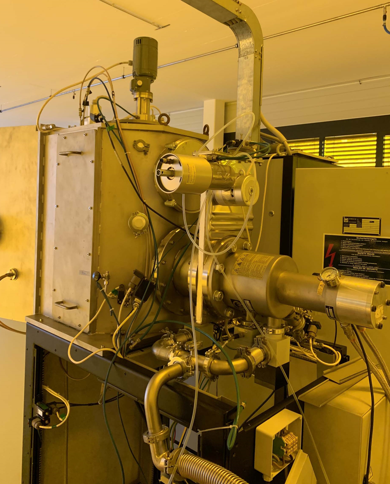 Leybold L 560 E-Beam Evaporator