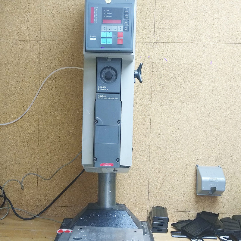 Branson 920 iw 2200 W Ultrasonic Plastic Welder
