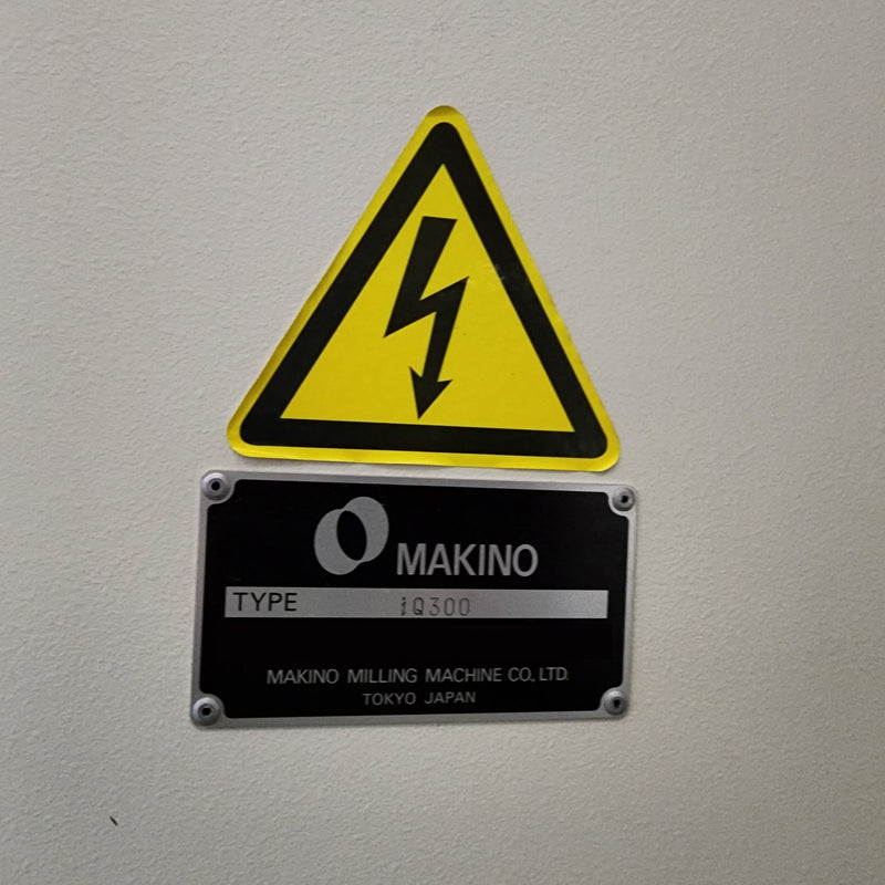 Makino iQ 300 Precision Micromachining Center