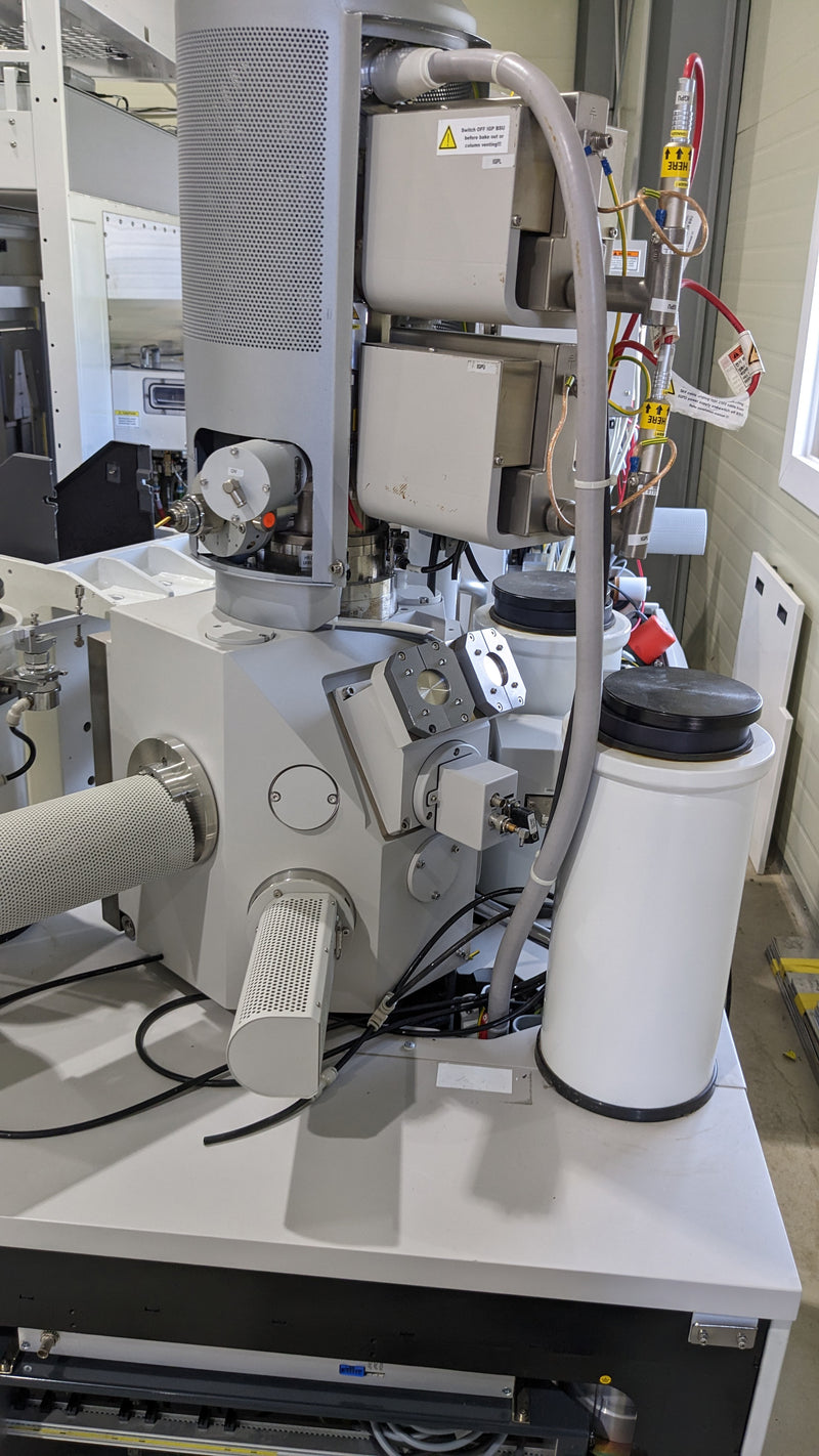 Nova NanoSEM 230 FE-SEM (Field Emission Scanning Electron Microscope)