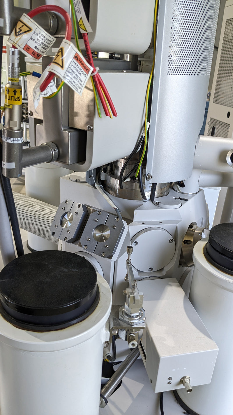 Nova NanoSEM 230 FE-SEM (Field Emission Scanning Electron Microscope)