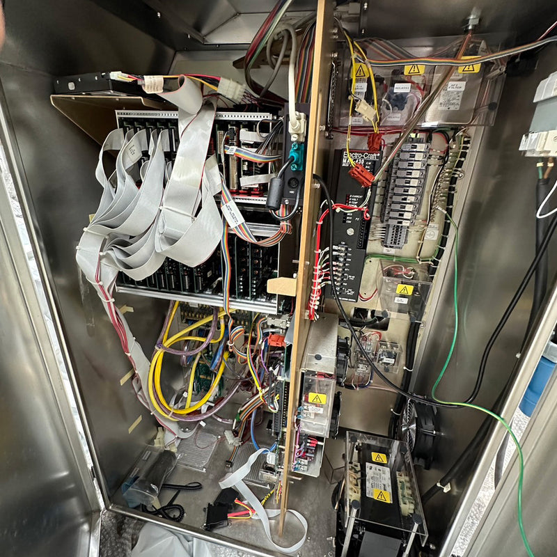 Ontrak DSS 200 Post CMP Scrubber (Chemical Mechanical Polisher)