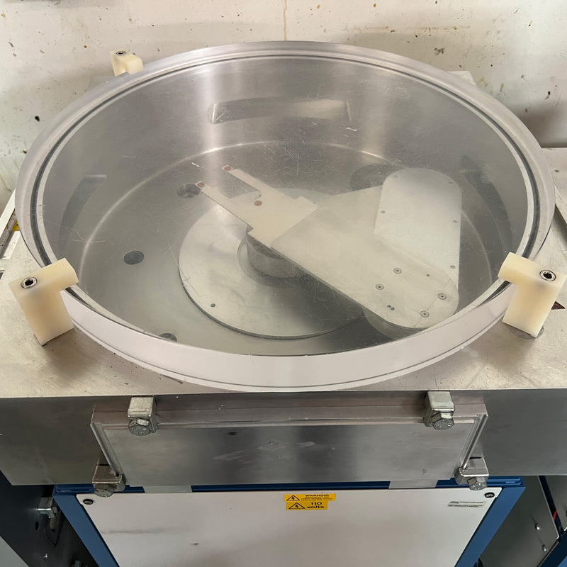 Oxford Plasmalab 100 Plus RIE (Reactive Ion Etcher)