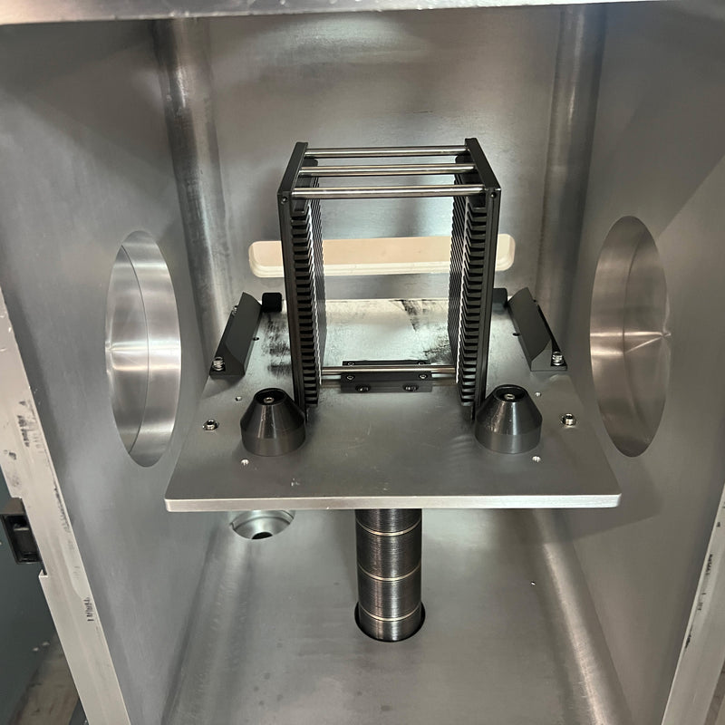 Oxford Plasmalab 100 Plus RIE (Reactive Ion Etcher)