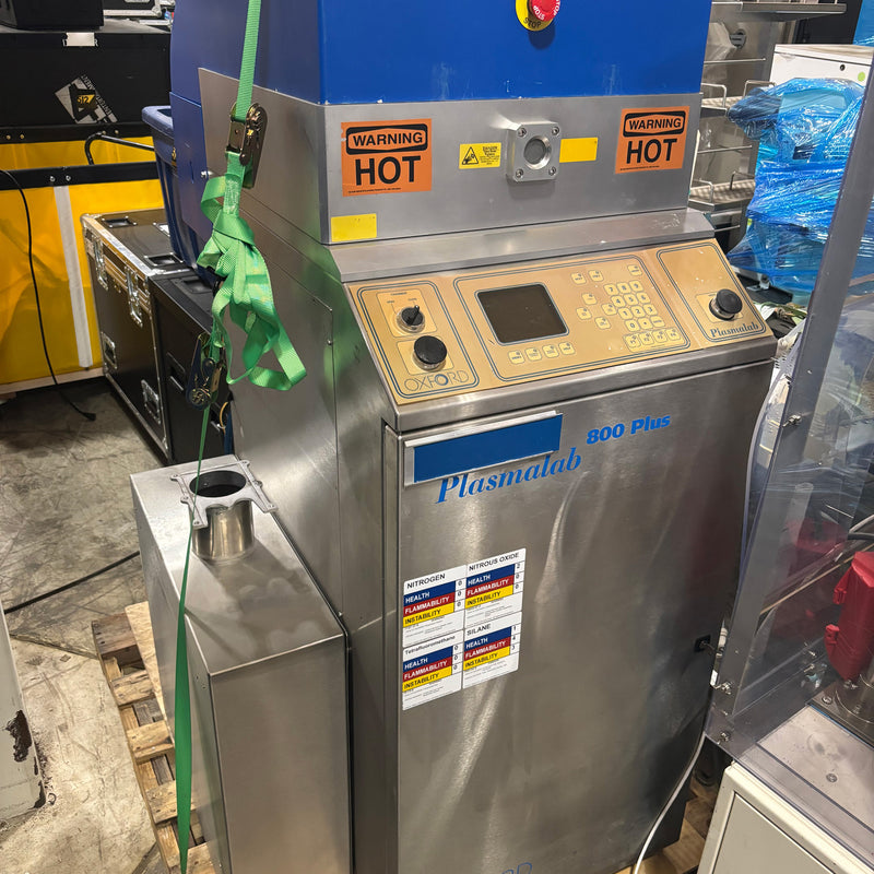 Oxford 800 PECVD (Plasma-Enhanced Chemical Vapor Deposition)