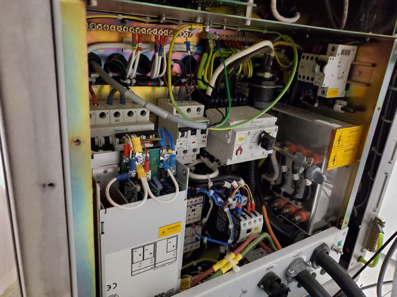 Oxford Plasmalab 800 Plus RIE (Reactive Ion Etcher)