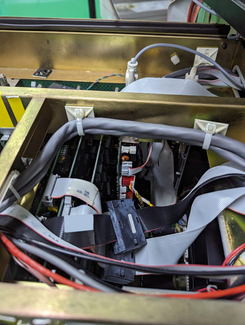 KLA Surfscan 6220 Particle Defect System