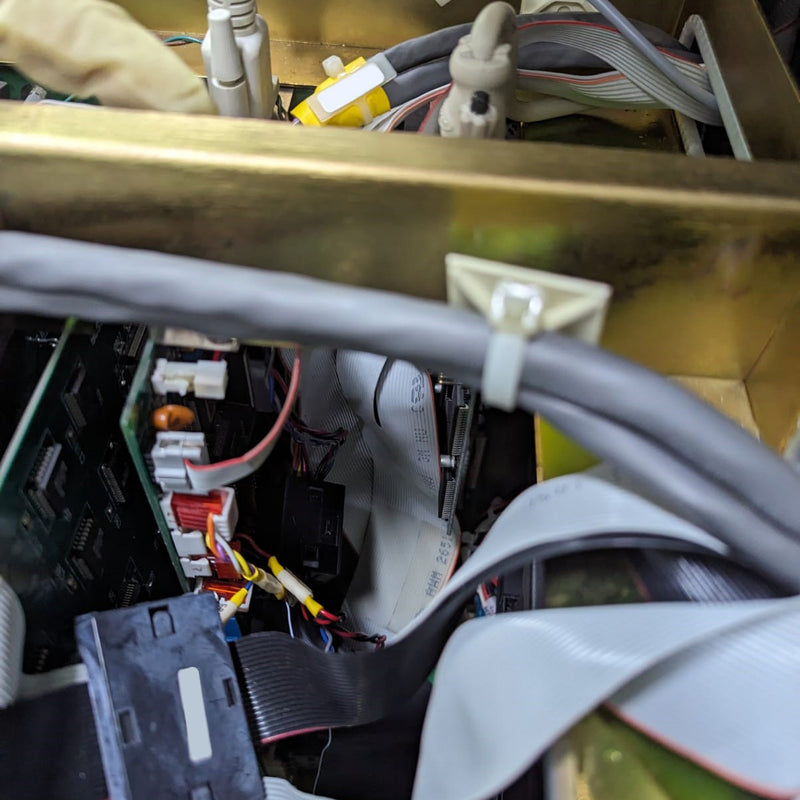 KLA Surfscan 6220 Particle Defect System