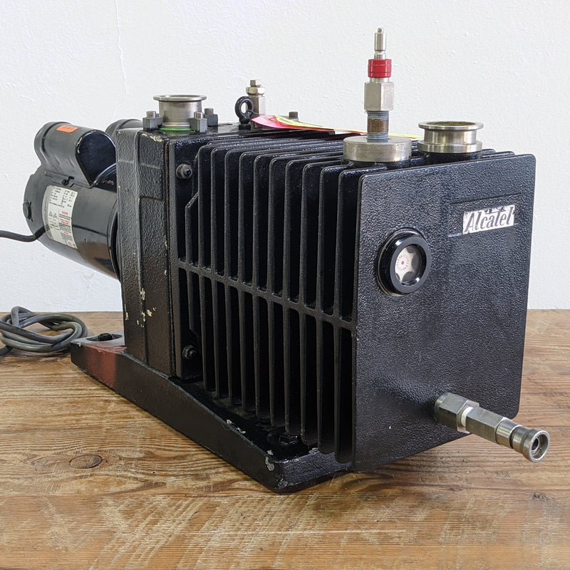 Pfeiffer / Alcatel 2033 C P1 Vacuum Pump