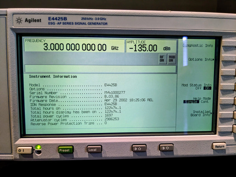 Agilent E 4425 B ESG AP Series Signal Generator