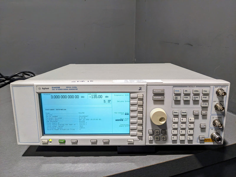 Agilent E 4425 B ESG AP Series Signal Generator