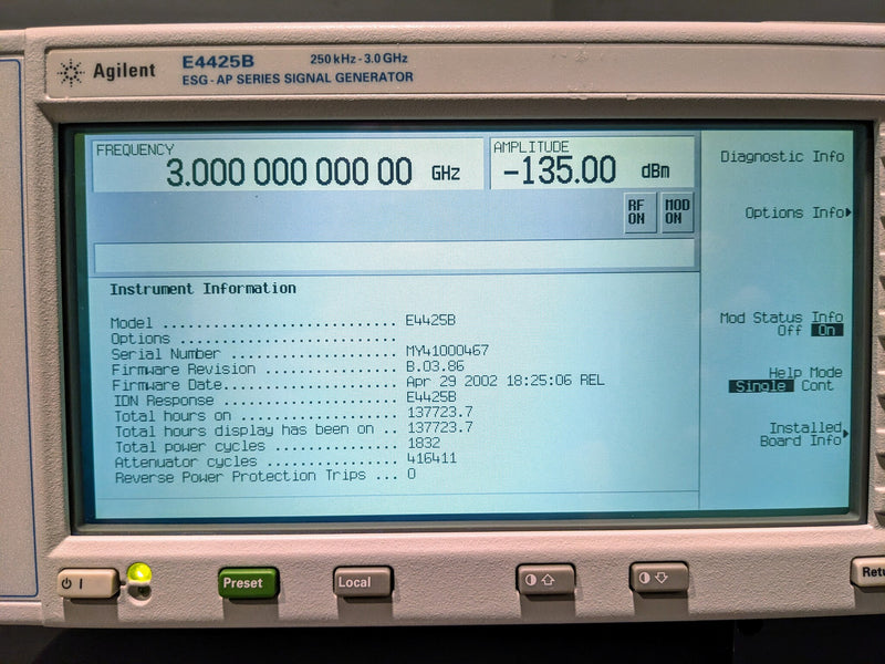 Agilent E 4425 B ESG AP Series Signal Generator