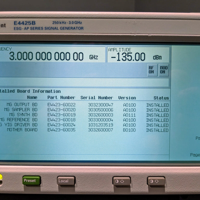 Agilent E 4425 B ESG AP Series Signal Generator