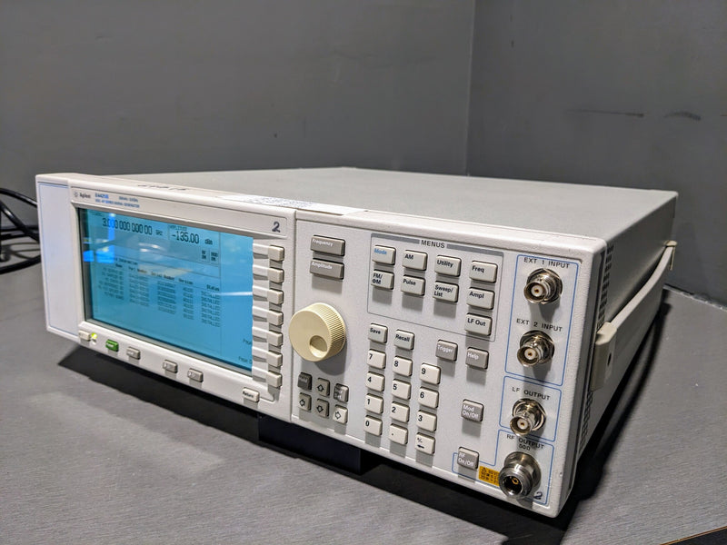 Agilent E 4425 B ESG AP Series Signal Generator