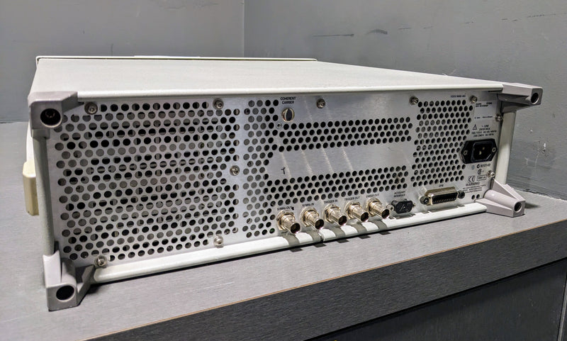 Agilent E 4425 B ESG AP Series Signal Generator