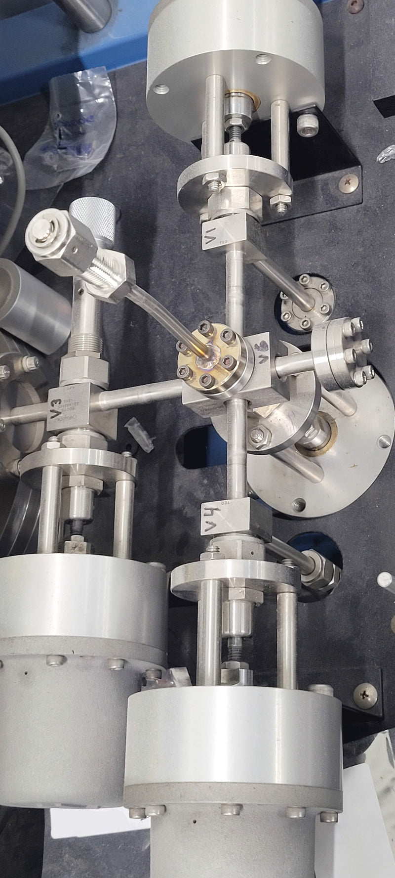 Pernicka 700 H Cumulative Helium Leak Detector