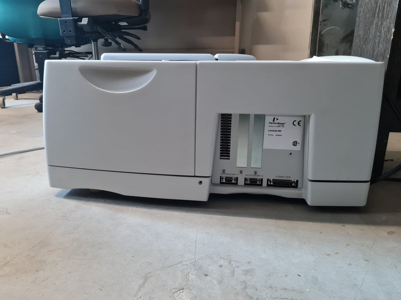 Perkin Elmer Lambda 850 UV-VIS Spectrometer