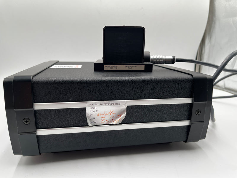 Lightwave Electronics 120 03 Diode Pumped Ring Laser