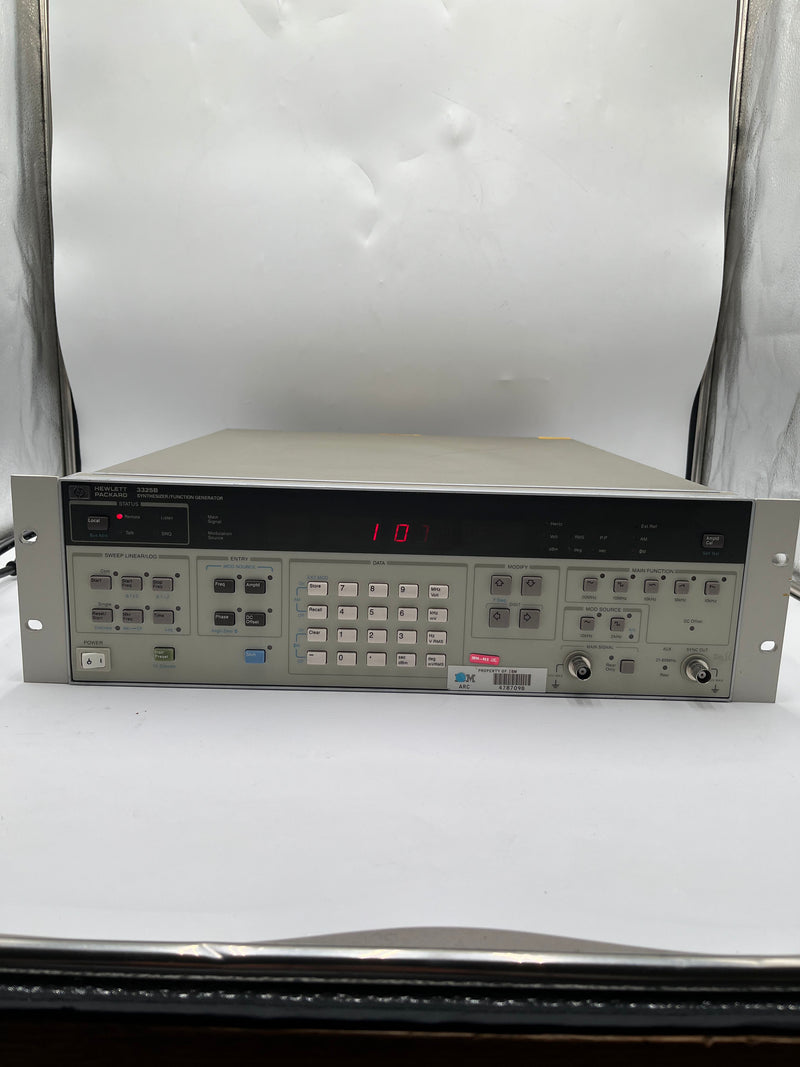 Agilent 3325 B Synthesizer / Function Generator