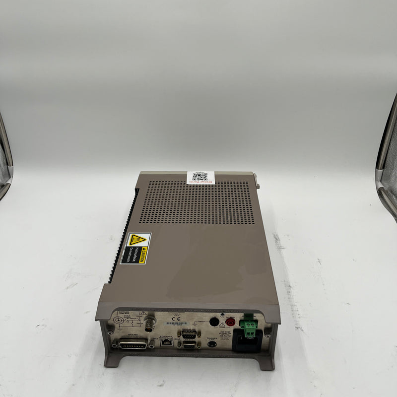 Keithley 6221 Current Source
