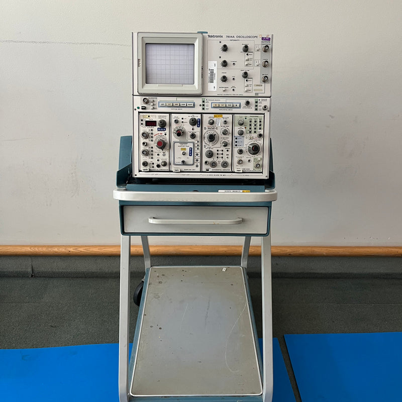 Tektronix 7904 A Oscilloscope