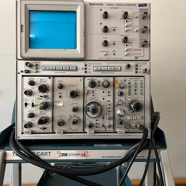 Tektronix 7904 A Oscilloscope