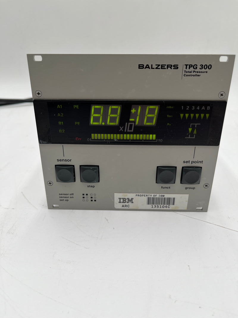 Balzers Pfeiffer TPG 300 Pressure Controller