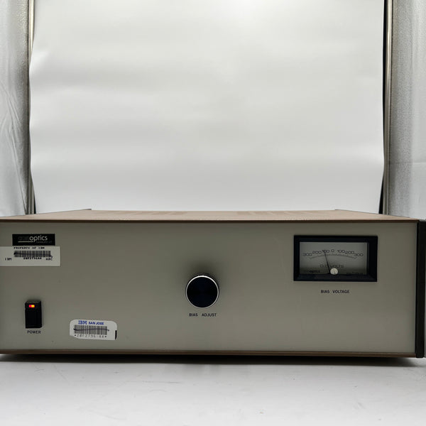 ConOptics 302 High Voltage Linear Amplifier
