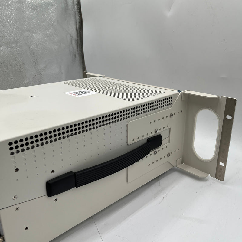 National Instruments NI PXI 1042 Chassis