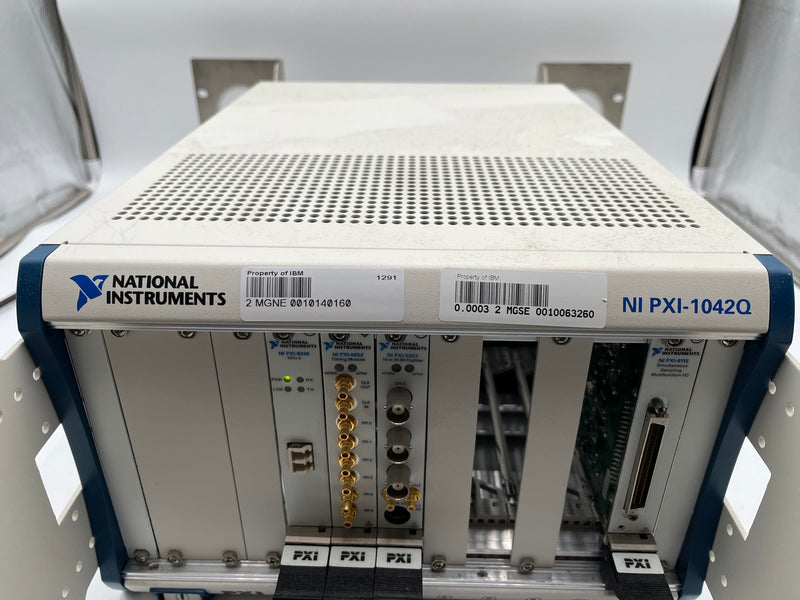 National Instruments NI PXI 1042 Q Chassis