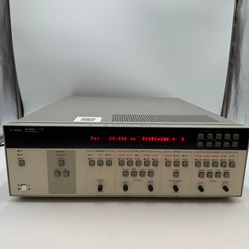 Agilent 8133 A Pulse Generator