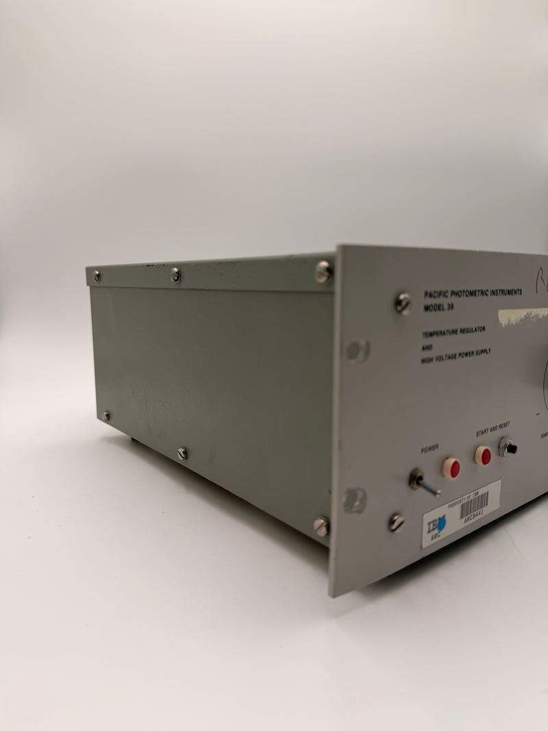 Pacific Photometric 39 Temperature Regulator / High Voltage Power Supply
