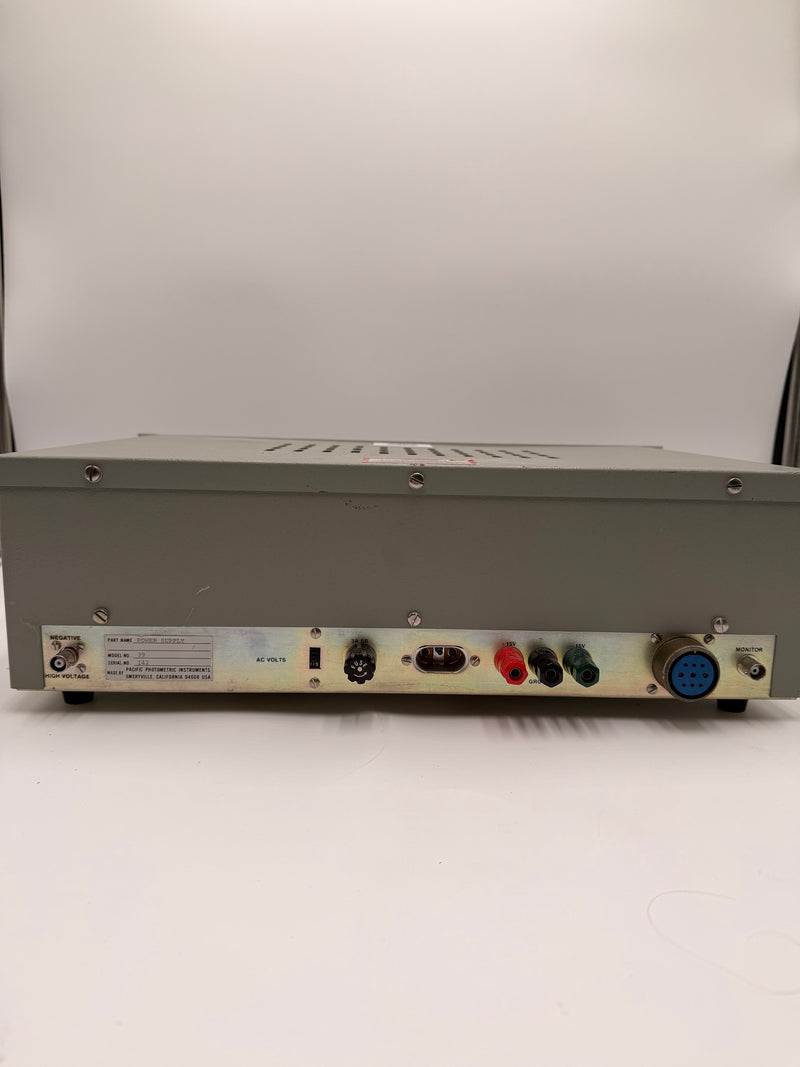 Pacific Photometric 39 Temperature Regulator / High Voltage Power Supply