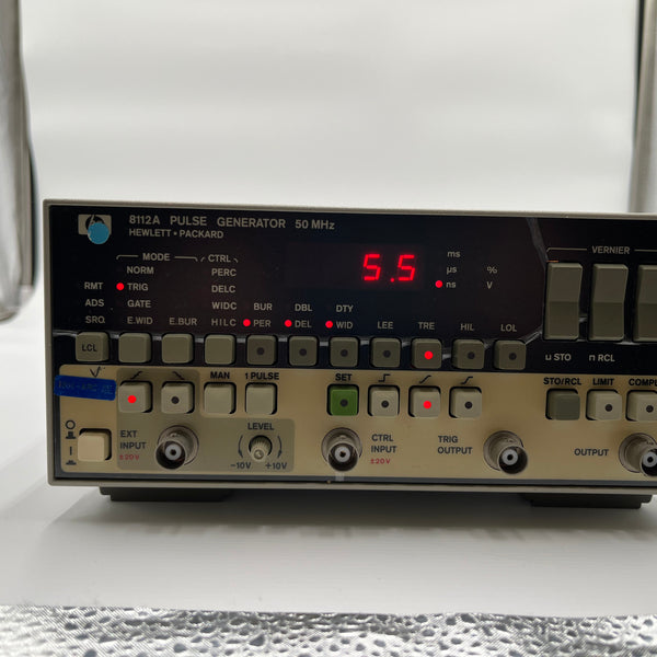 Agilent 8112 A Pulse Generator