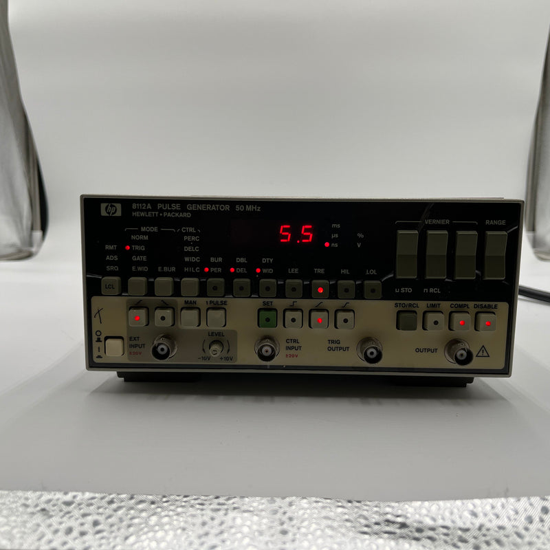 Agilent 8112 A Pulse Generator