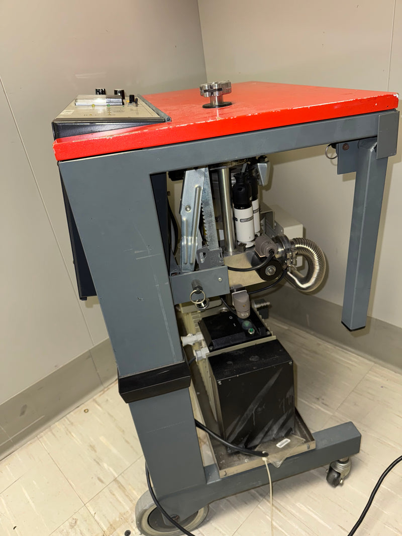 Oerlikon Balzers HLT 100 Leak Detector