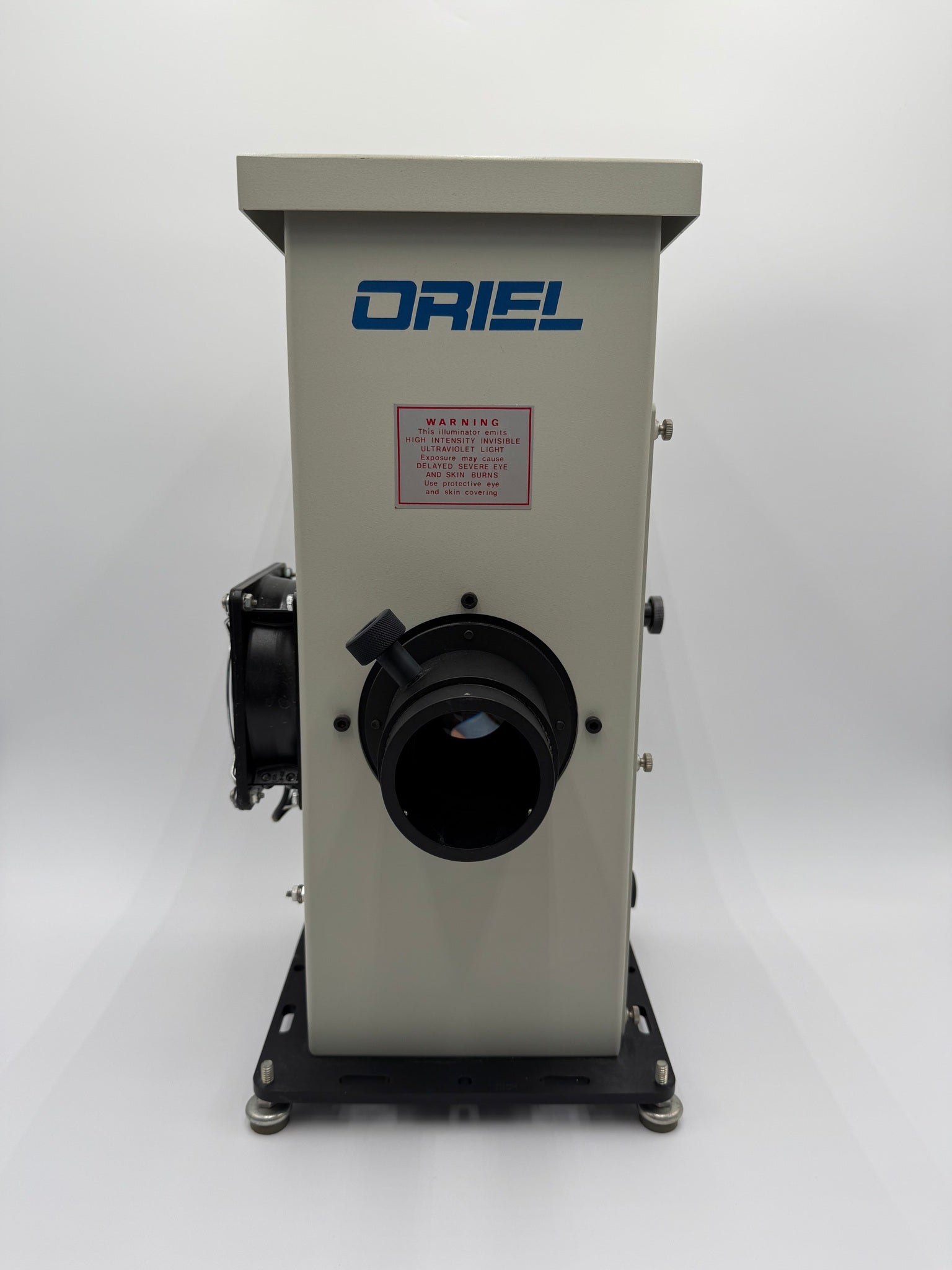 Oriel 66187 Monochromator – Bridge Tronic Global