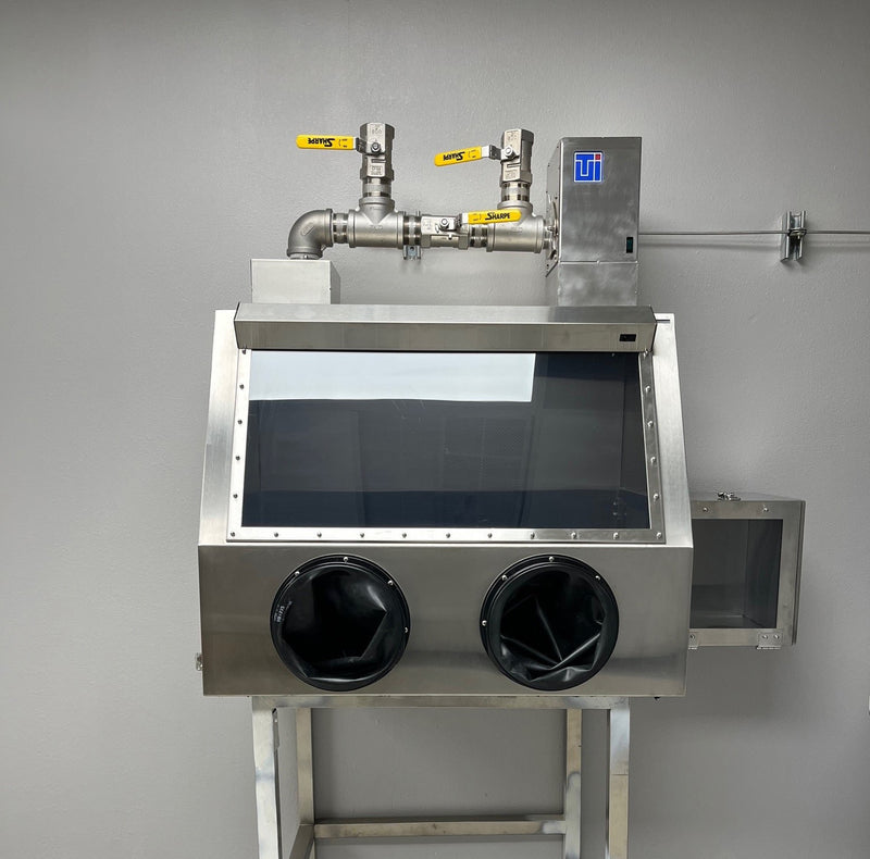 Terra Universal Smart Glovebox