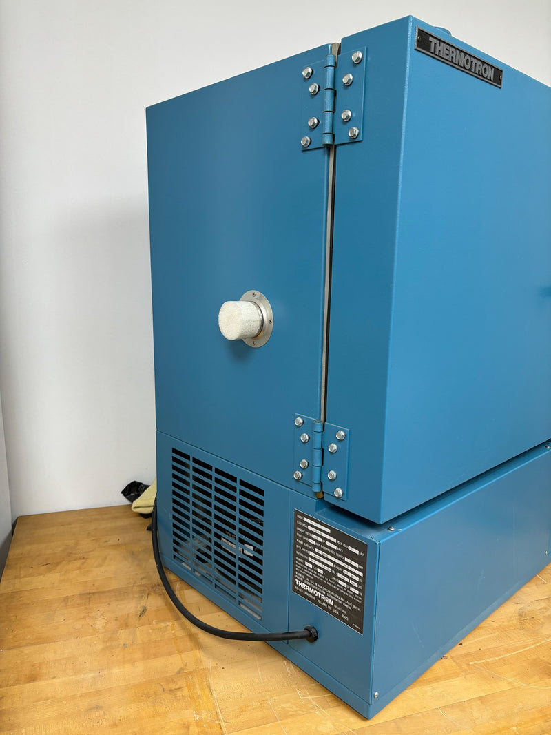 Thermotron S 1.2 Environmental Chamber