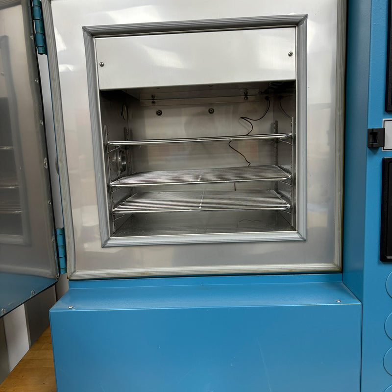 Thermotron S 1.2 Environmental Chamber