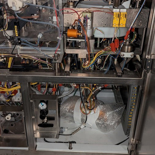 Ontrak DSS 200 Post CMP Scrubber (Chemical Mechanical Polisher)