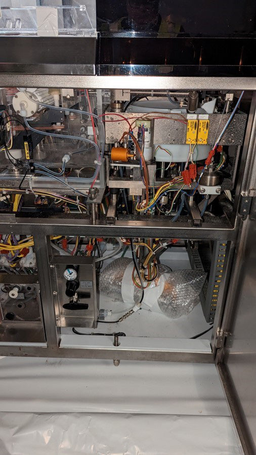 Ontrak DSS 200 Post CMP Scrubber (Chemical Mechanical Polisher)