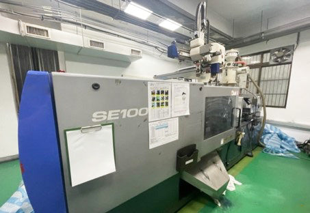 Sumitomo SE 100 DUZ Injection Molding Machine