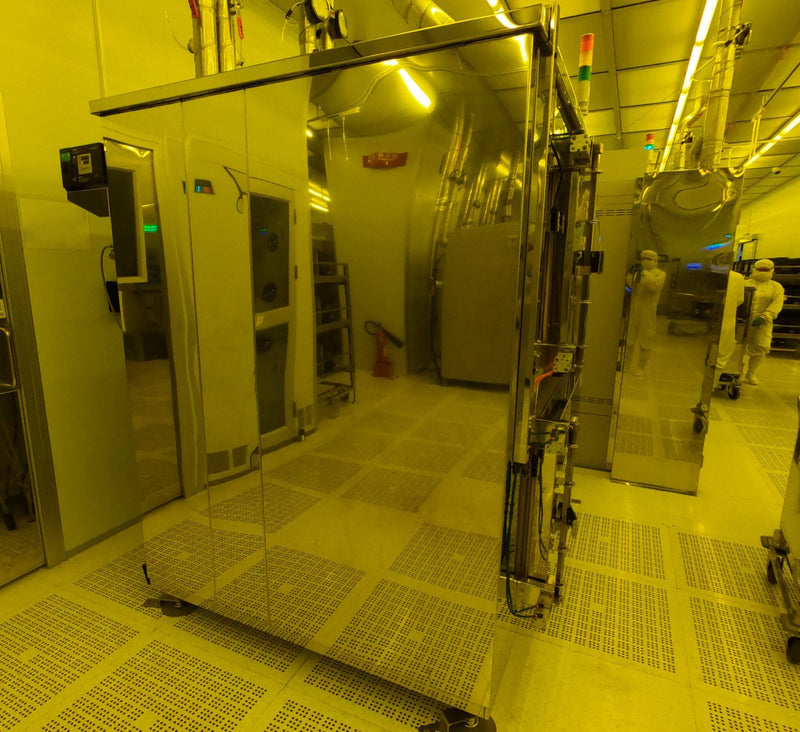 Shiny M ON 005 Oven
