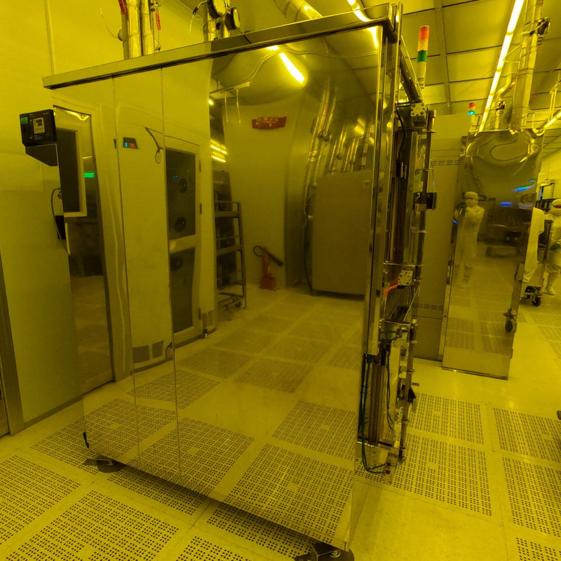Shiny M ON 005 Oven